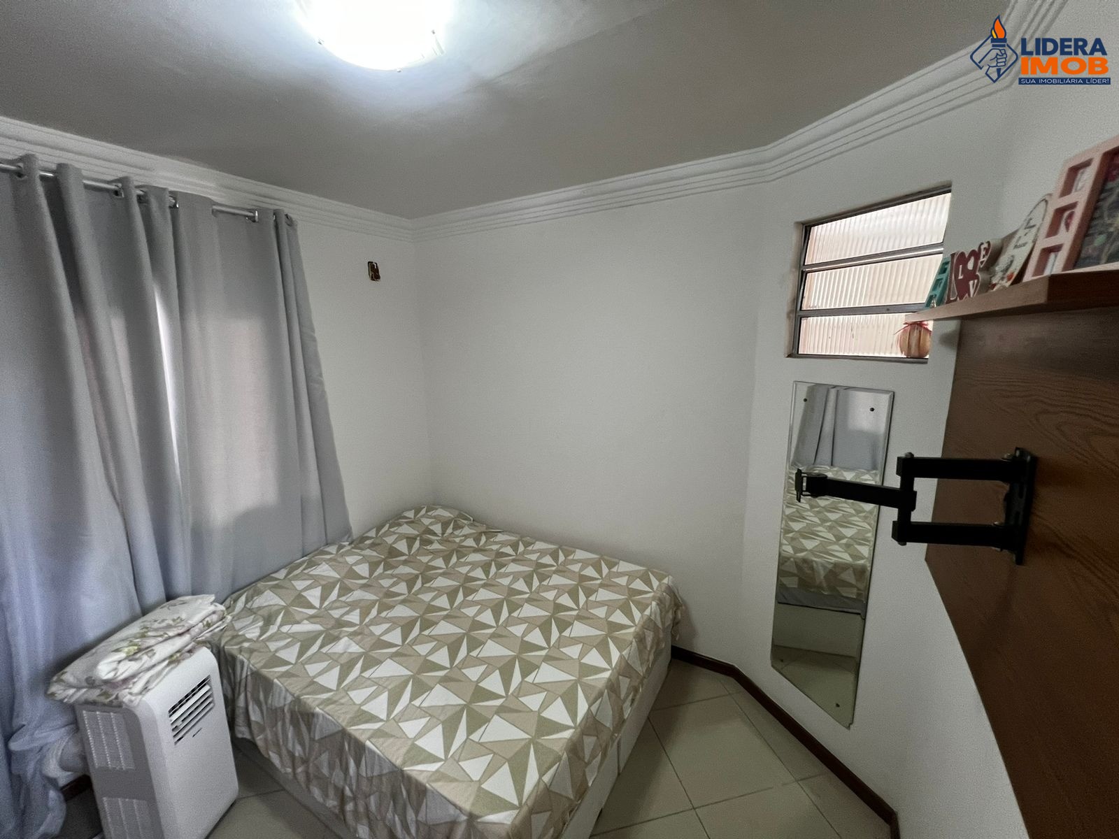 Casa, 4 quartos, 300 m² - Foto 9