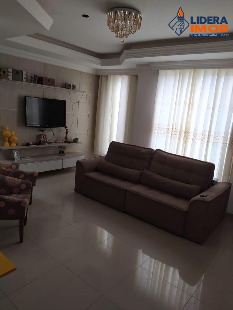 Casa, 3 quartos, 300 m² - Foto 1