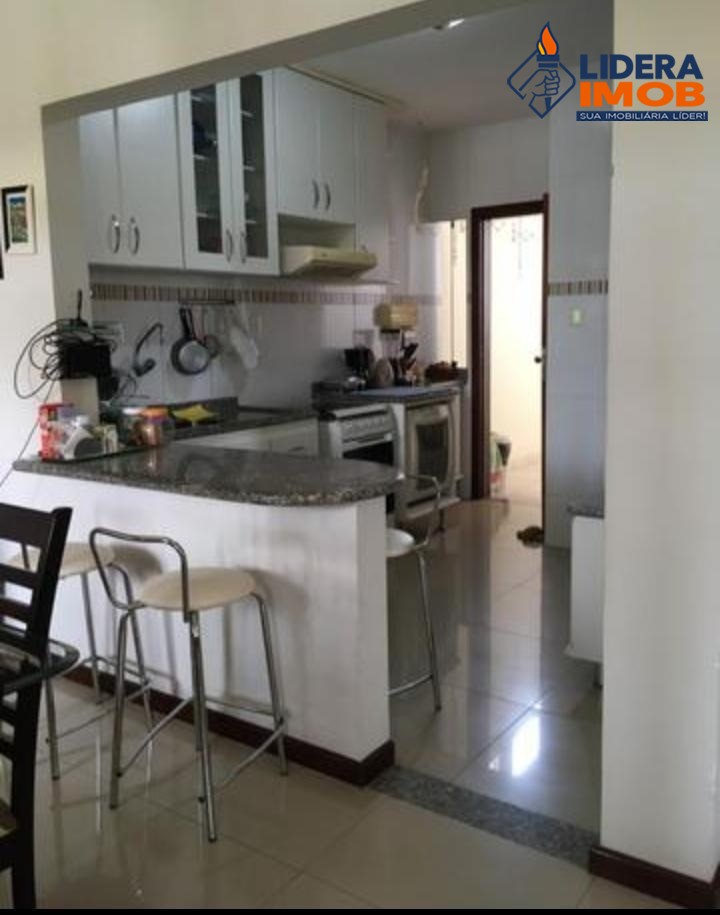 Casa, 3 quartos, 220 m² - Foto 2