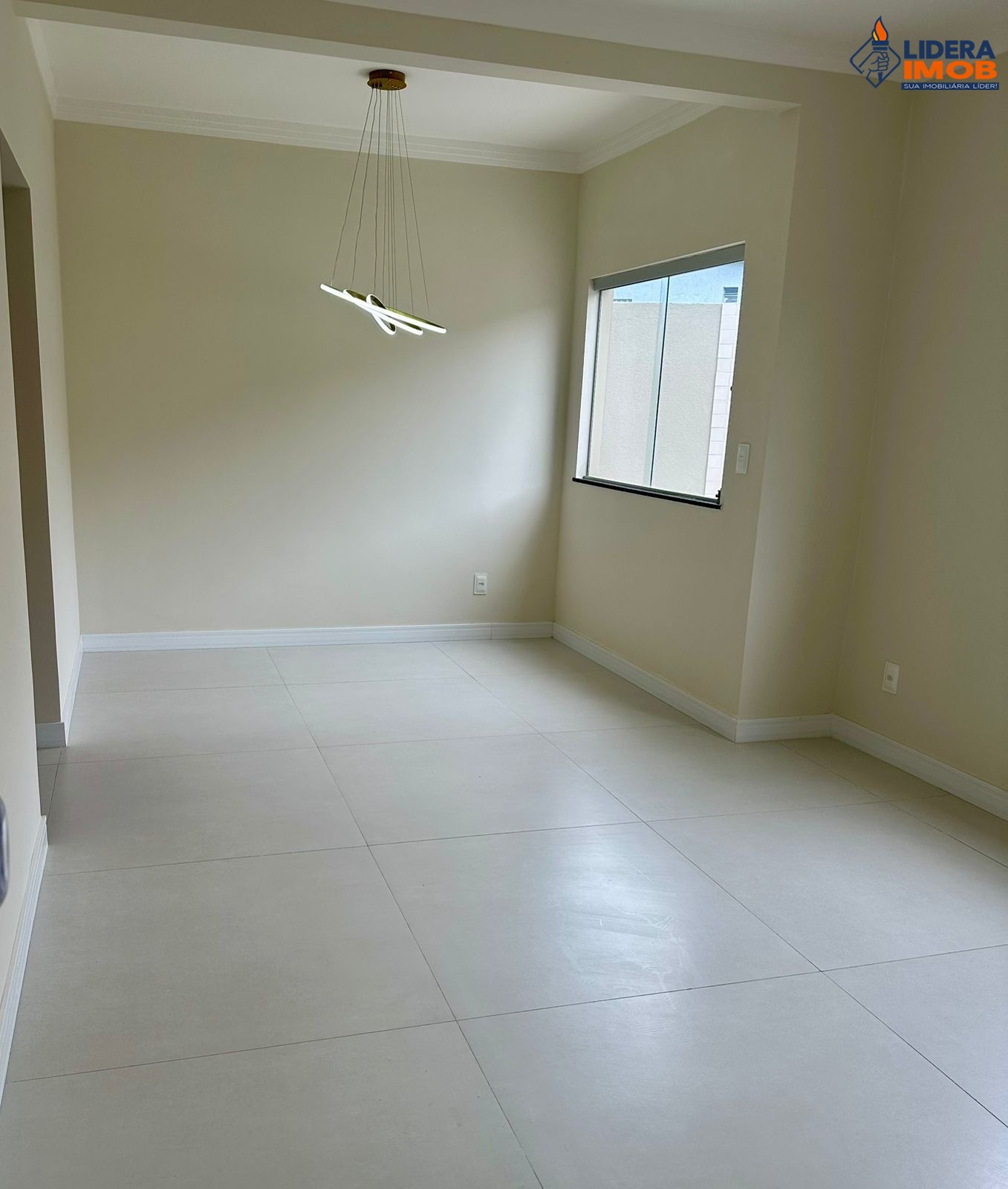Casa, 4 quartos, 360 m² - Foto 1