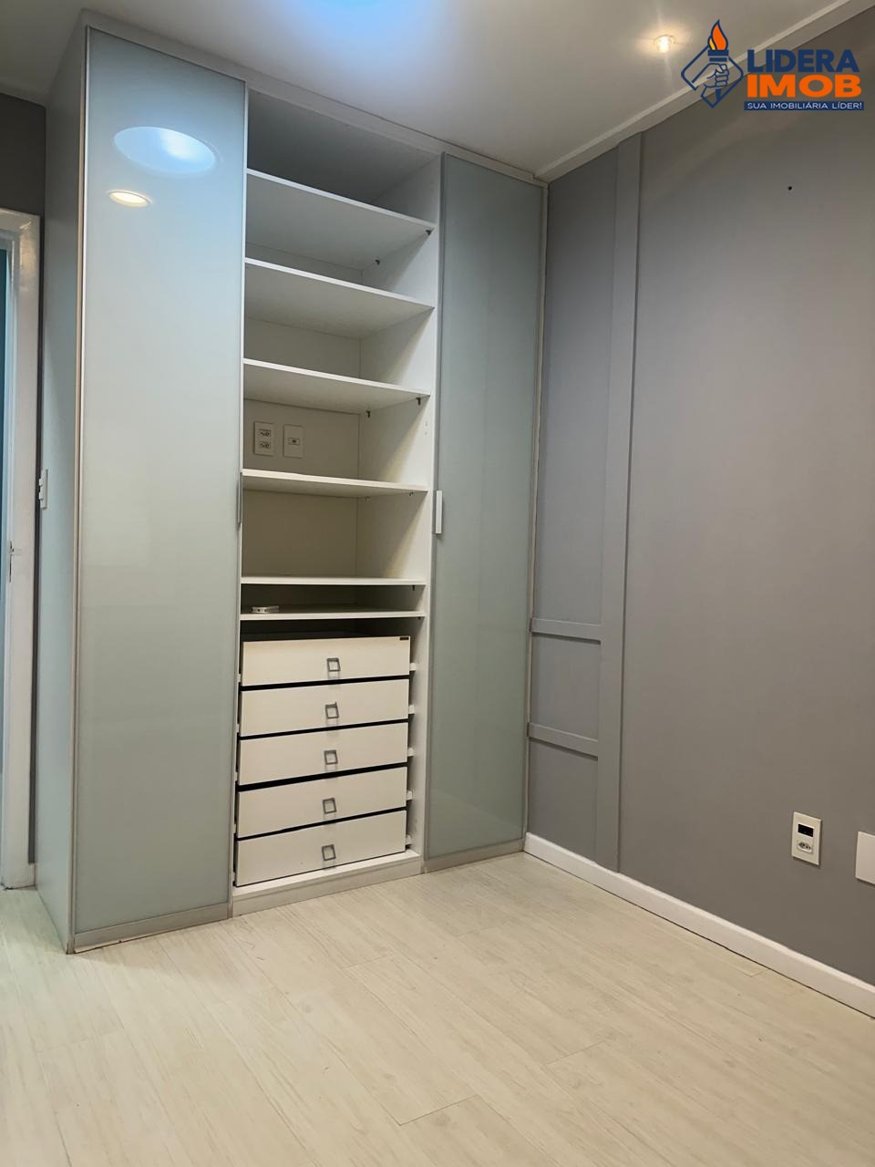 Casa, 4 quartos, 210 m² - Foto 9