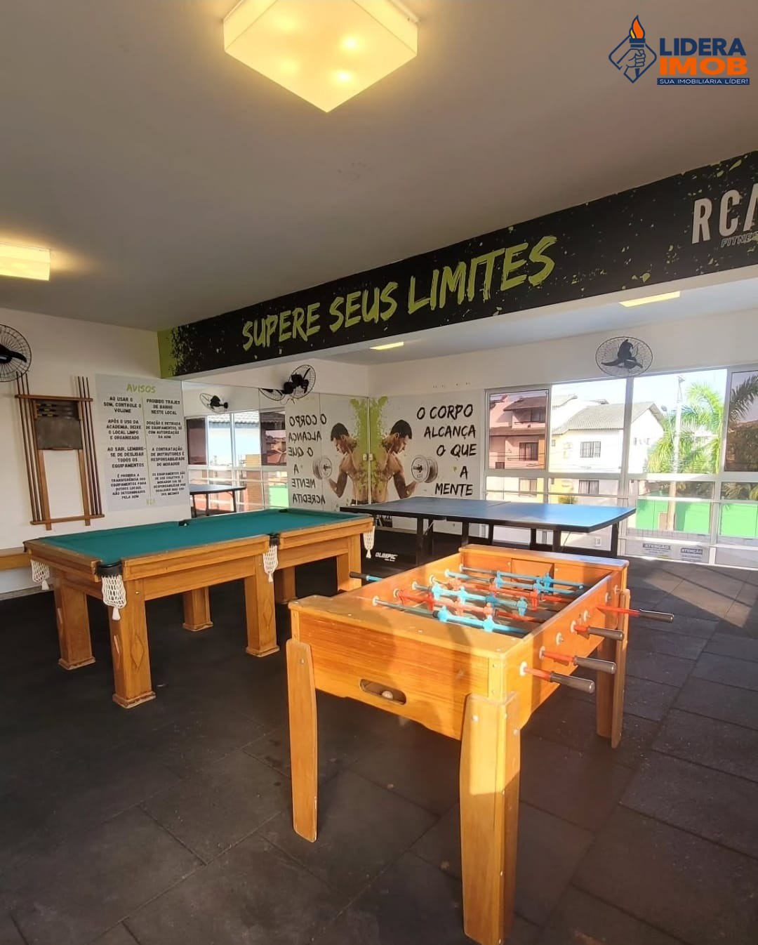 Casa, 3 quartos, 218 m² - Foto 3