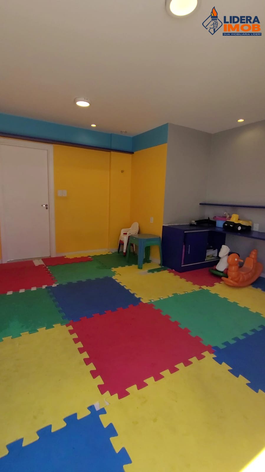 Casa, 3 quartos, 218 m² - Foto 25