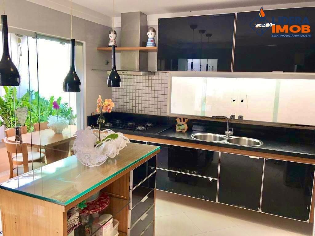 Casa, 3 quartos, 260 m² - Foto 13