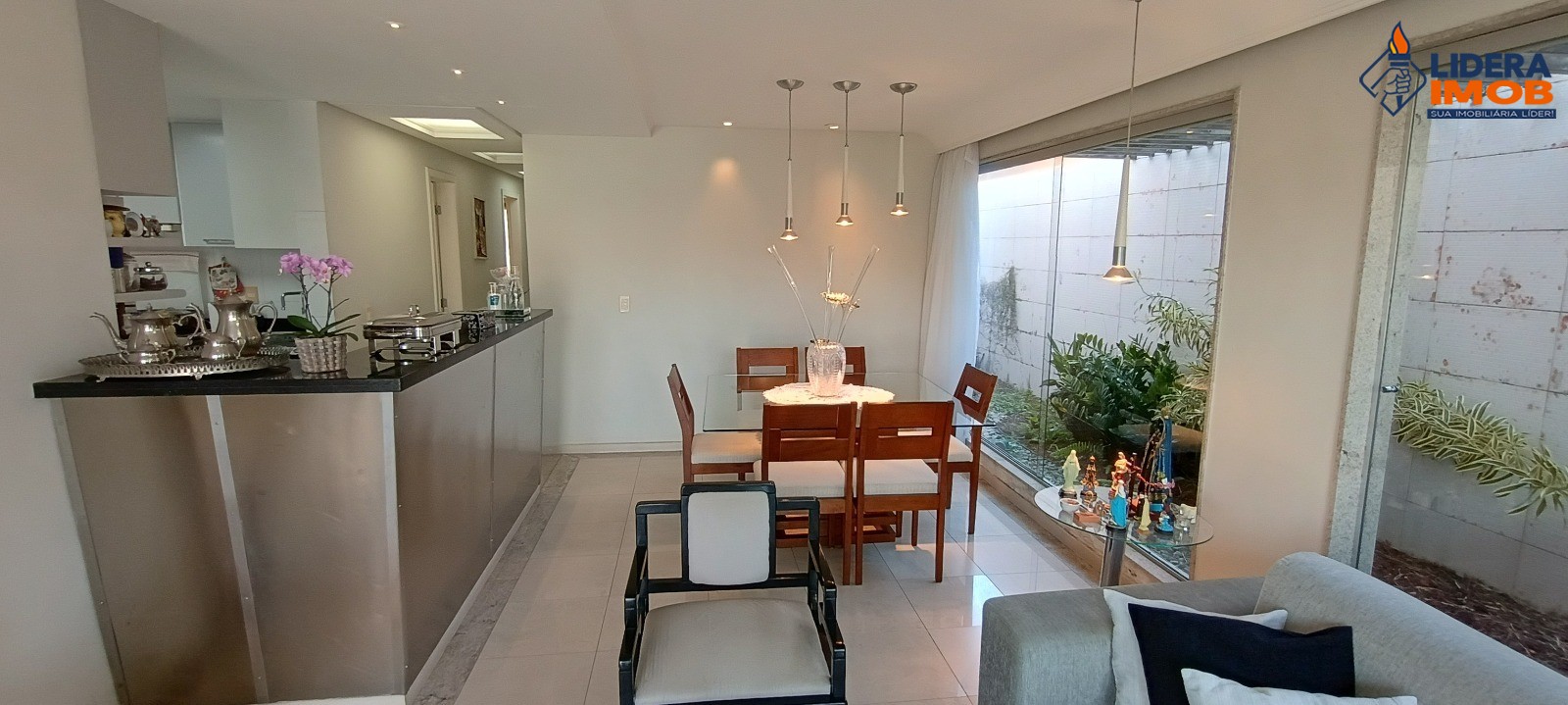 Casa, 3 quartos, 271 m² - Foto 1