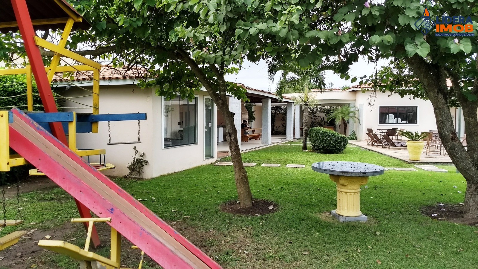 Casa, 3 quartos, 271 m² - Foto 2