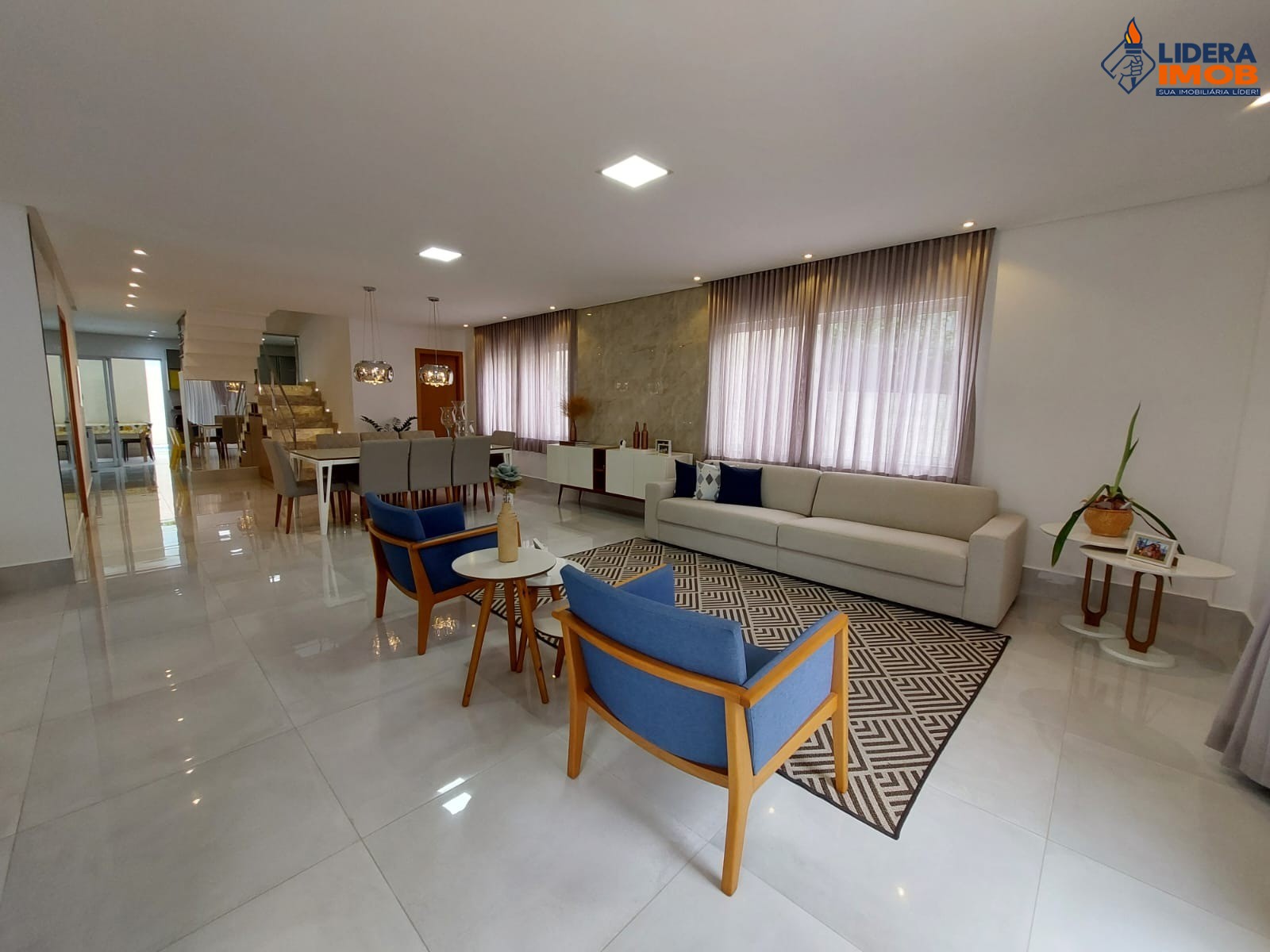 Casa, 4 quartos, 413 m² - Foto 1