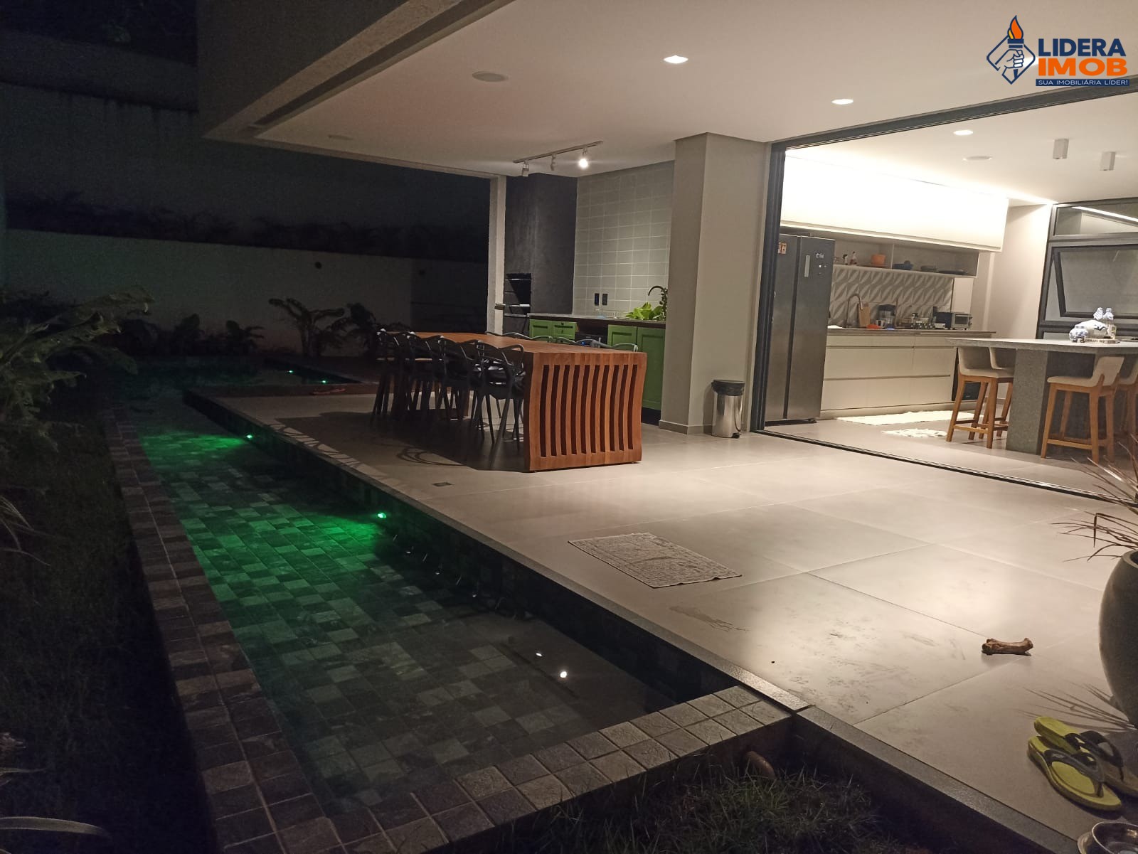 Casa, 4 quartos, 300 m² - Foto 9