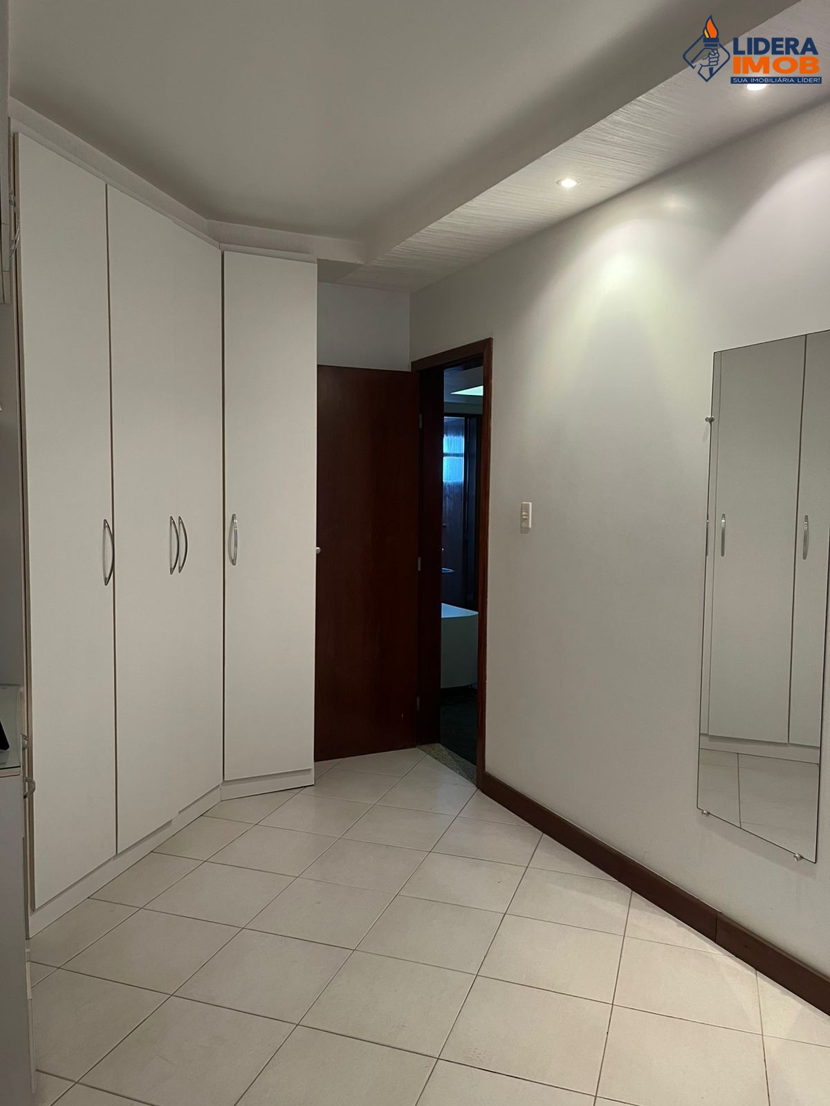 Apartamento, 3 quartos, 138 m² - Foto 2