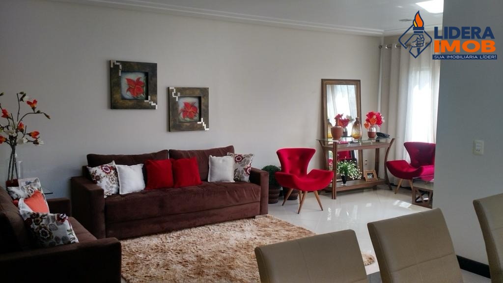 Casa, 3 quartos, 396 m² - Foto 1