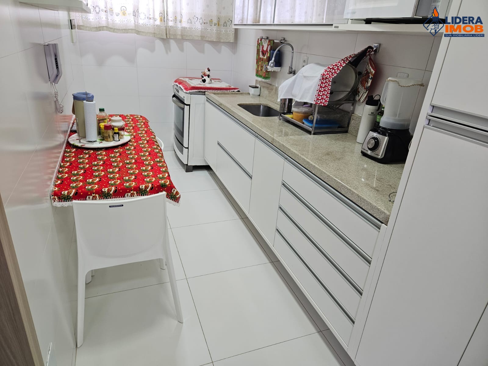 Casa, 3 quartos, 219 m² - Foto 28