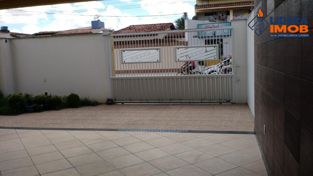 Casa, 3 quartos, 396 m² - Foto 2