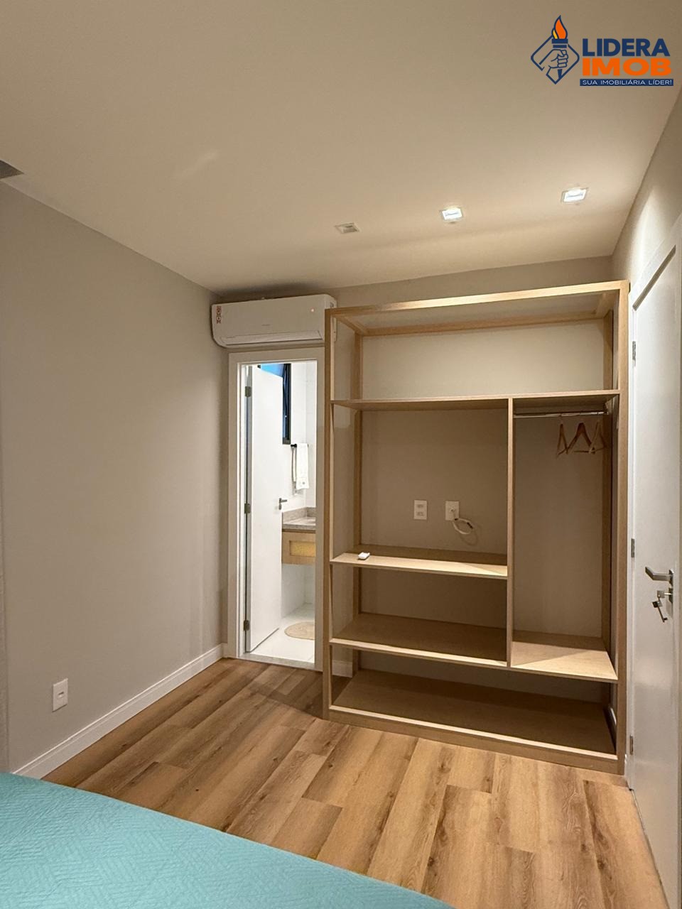 Casa, 4 quartos, 270 m² - Foto 30