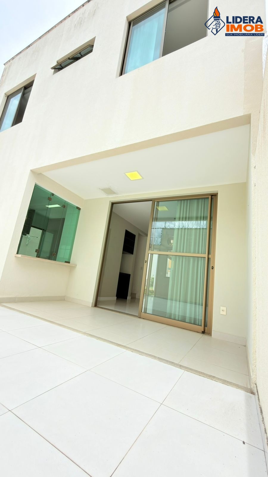 Casa, 3 quartos, 230 m² - Foto 1