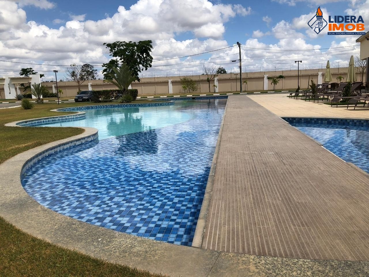 Casa, 4 quartos, 337 m² - Foto 2