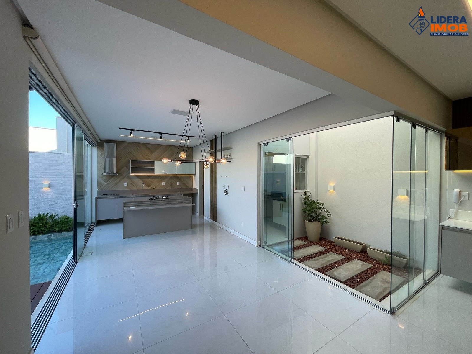 Casa, 3 quartos, 250 m² - Foto 14