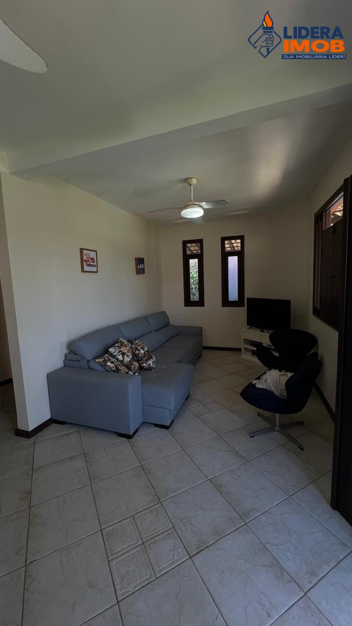 Casa, 6 quartos, 200 m² - Foto 1