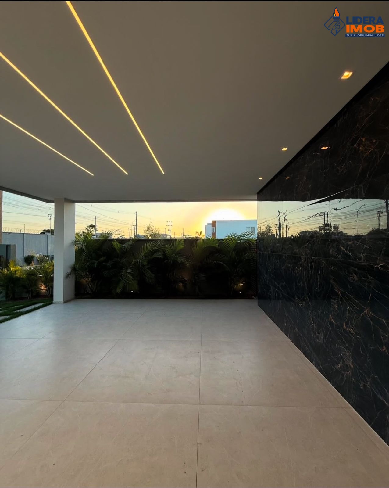 Casa, 5 quartos, 260 m² - Foto 2