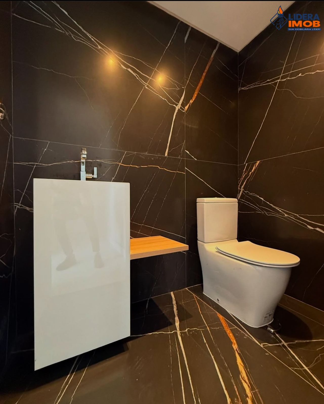 Casa, 5 quartos, 260 m² - Foto 9