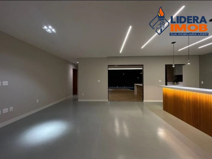 Casa, 4 quartos, 240 m² - Foto 9