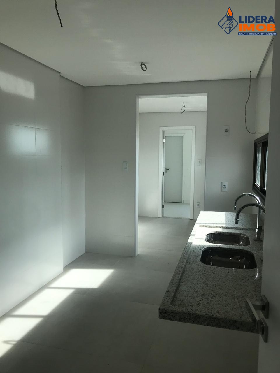 Apartamento, 3 quartos, 175 m² - Foto 2
