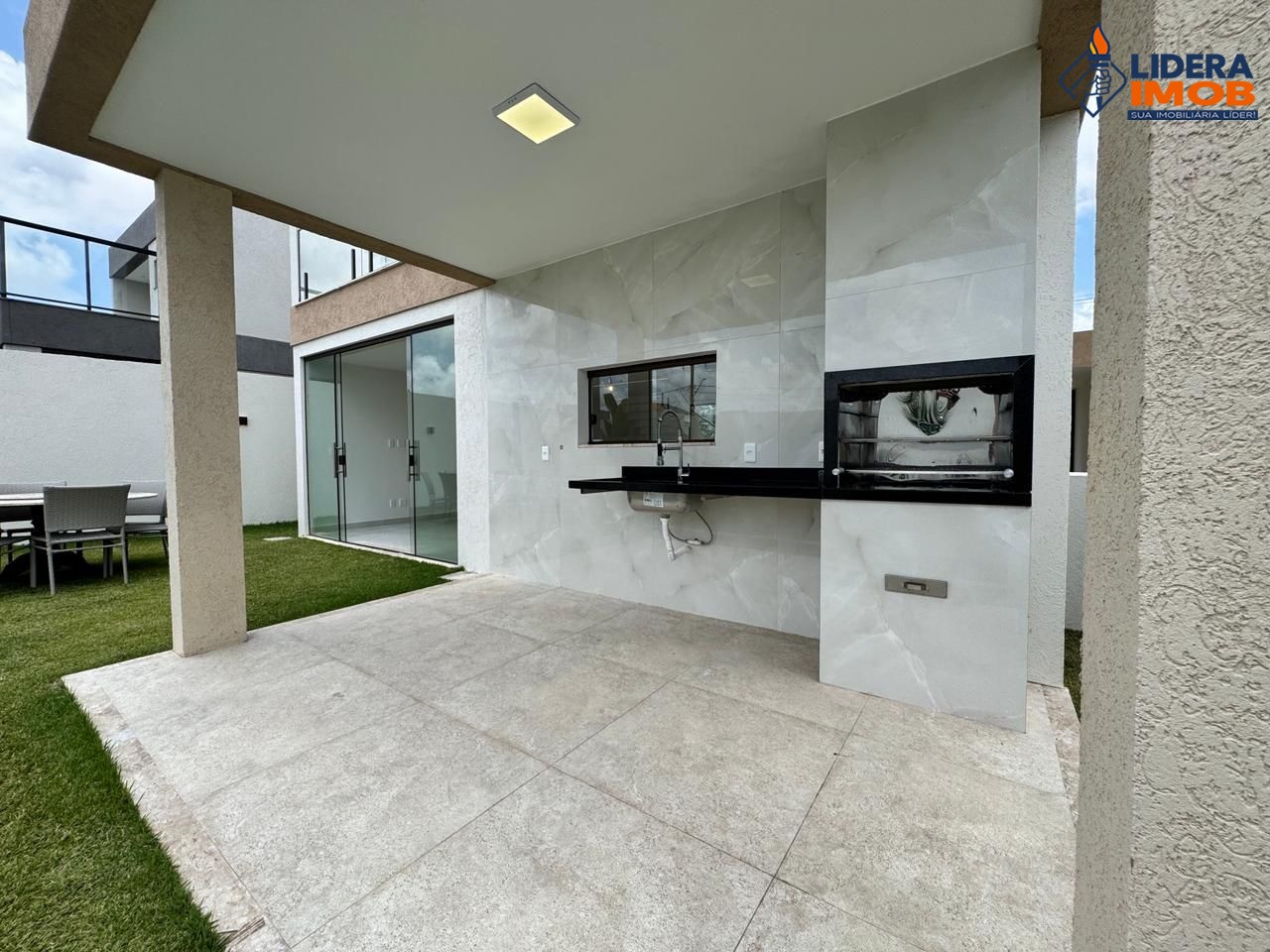 Casa, 4 quartos, 280 m² - Foto 2