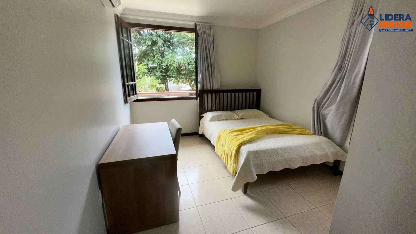 Casa, 5 quartos, 200 m² - Foto 3