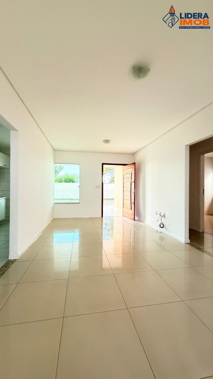 Casa, 3 quartos, 200 m² - Foto 1