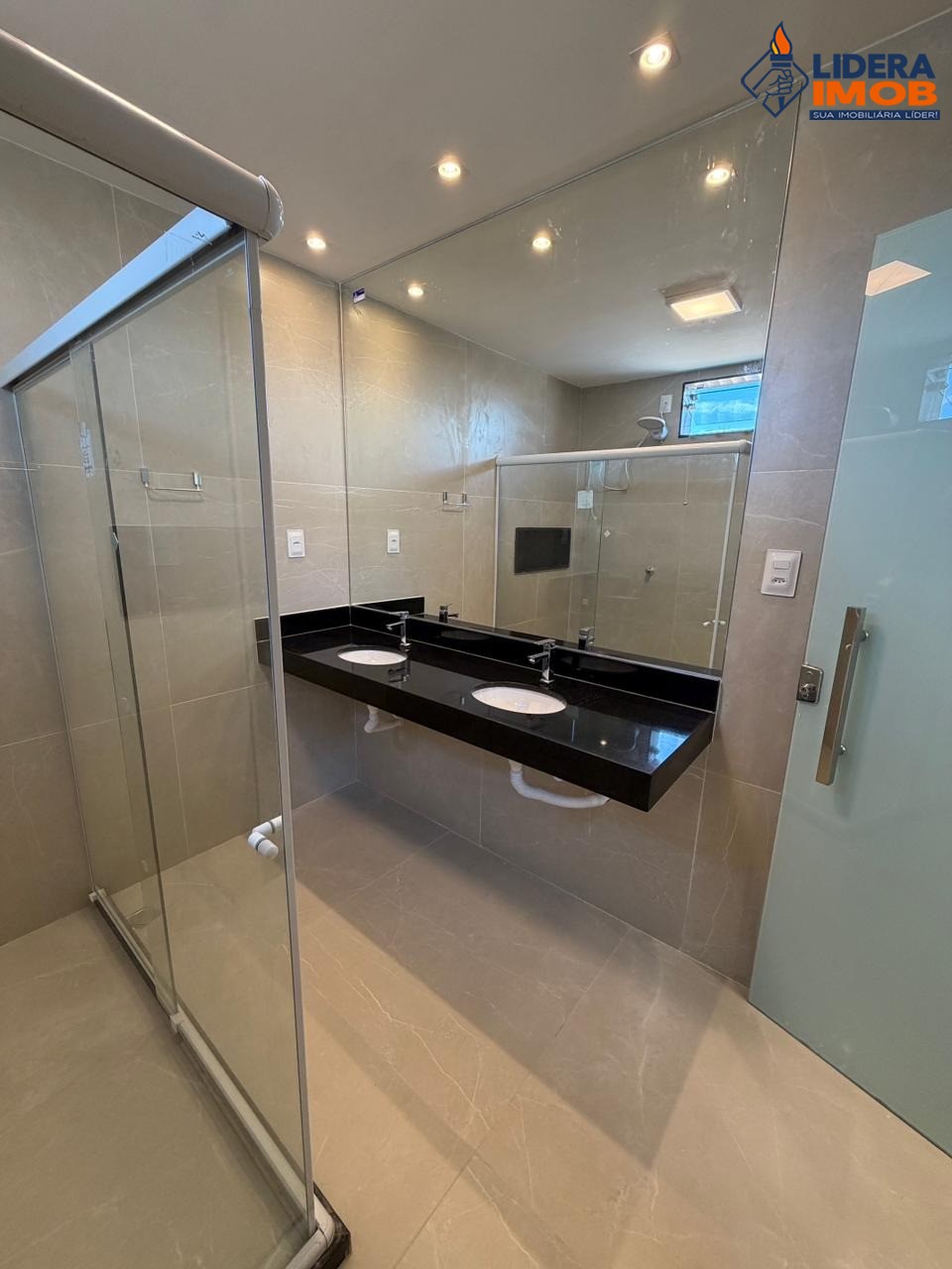 Casa, 4 quartos, 190 m² - Foto 3