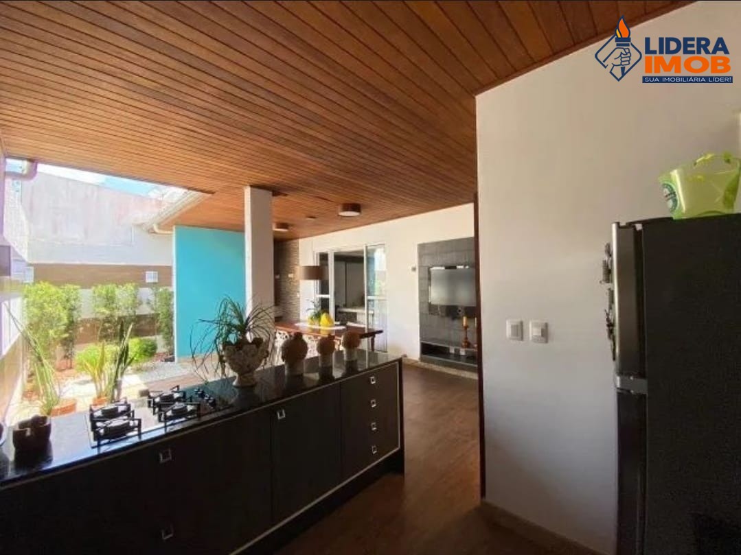 Casa, 4 quartos, 270 m² - Foto 5