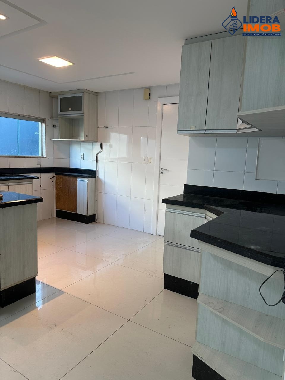 Casa, 3 quartos, 200 m² - Foto 6
