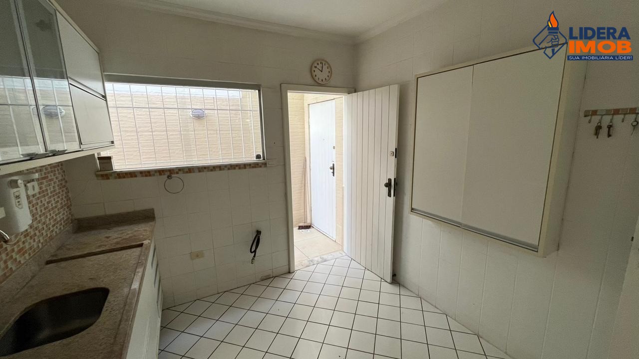 Casa, 3 quartos, 250 m² - Foto 11