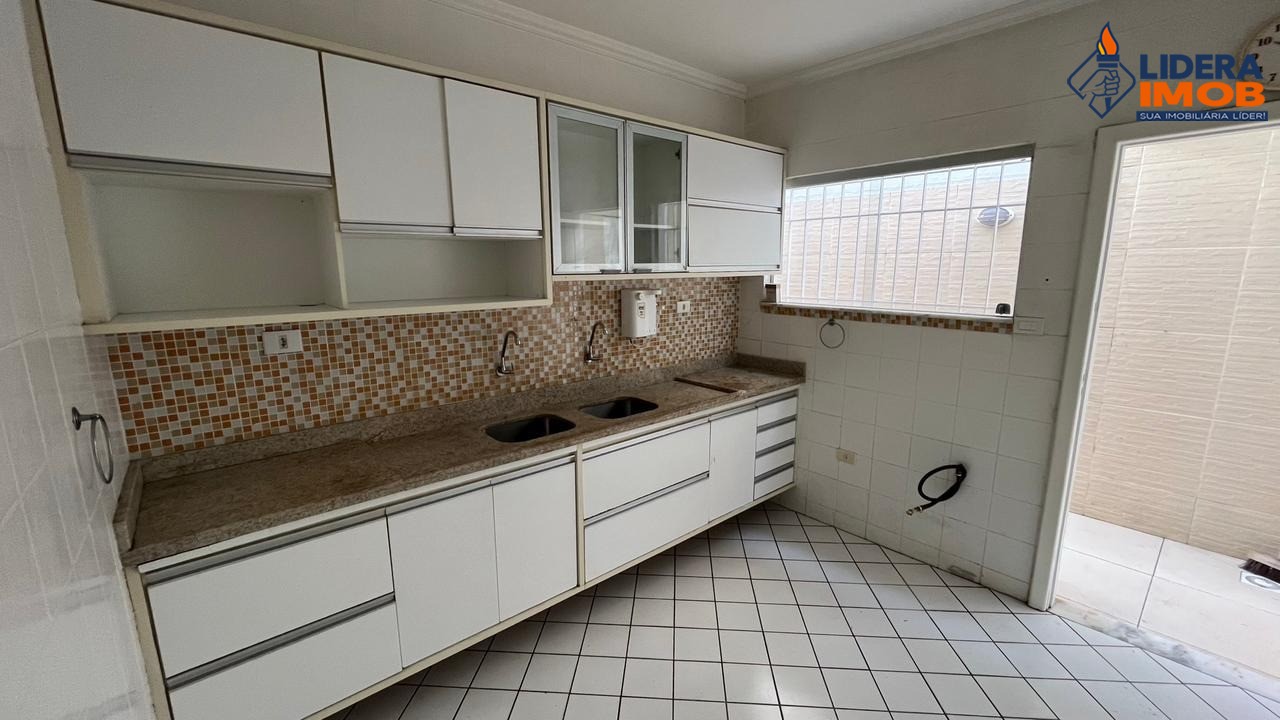 Casa, 3 quartos, 250 m² - Foto 15