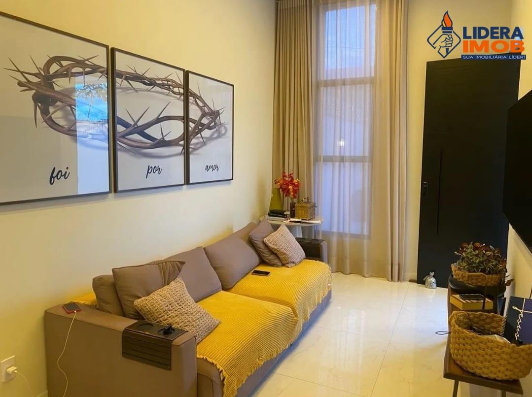 Casa, 3 quartos, 208 m² - Foto 1