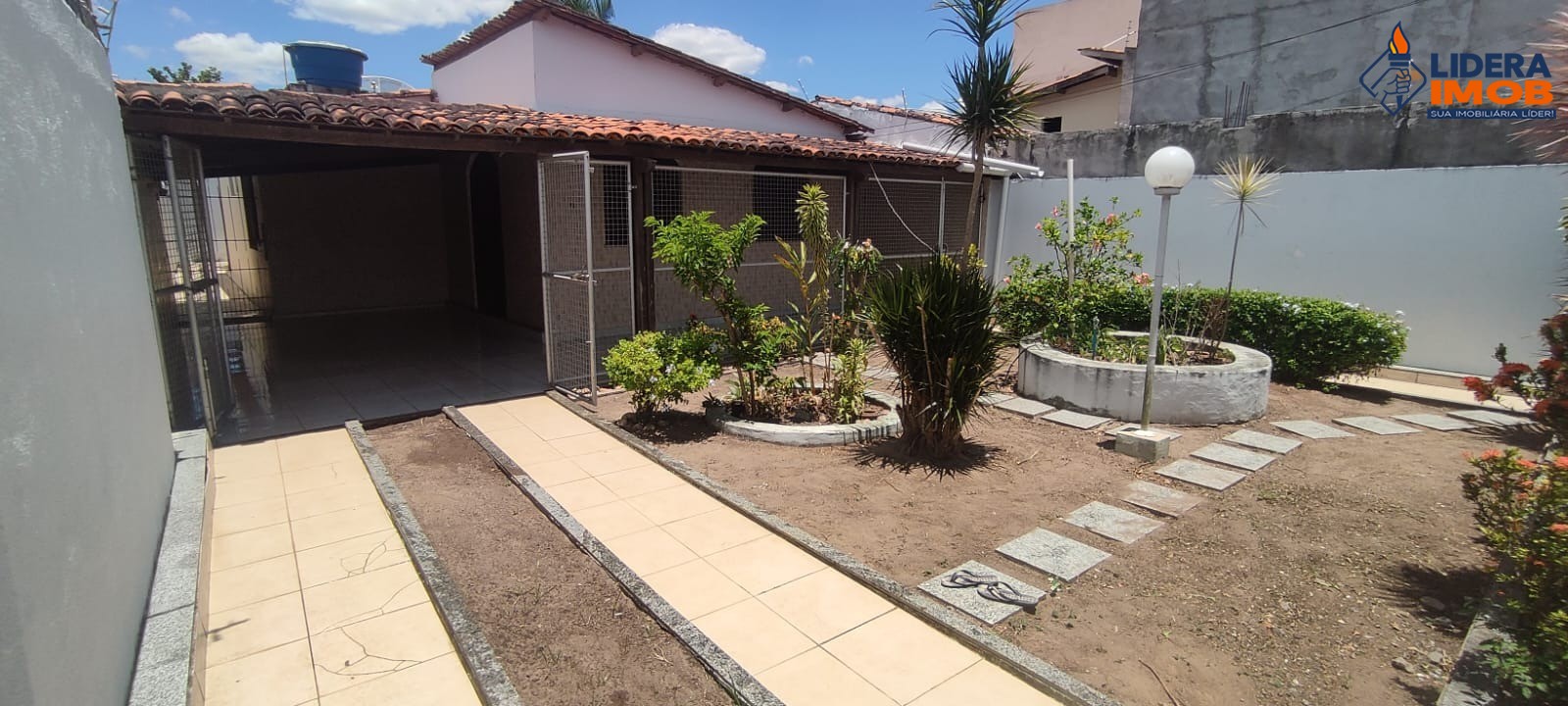 Casa, 3 quartos, 300 m² - Foto 1