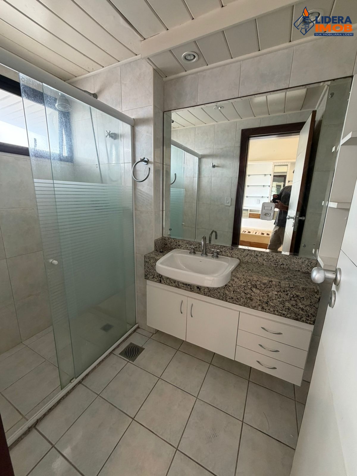 Apartamento, 3 quartos, 270 m² - Foto 2