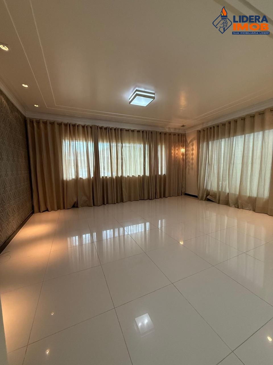 Casa, 4 quartos, 280 m² - Foto 4