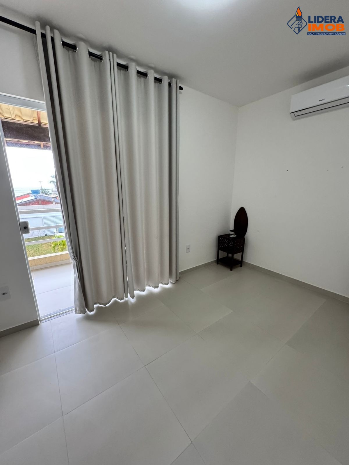 Casa, 3 quartos, 261 m² - Foto 2