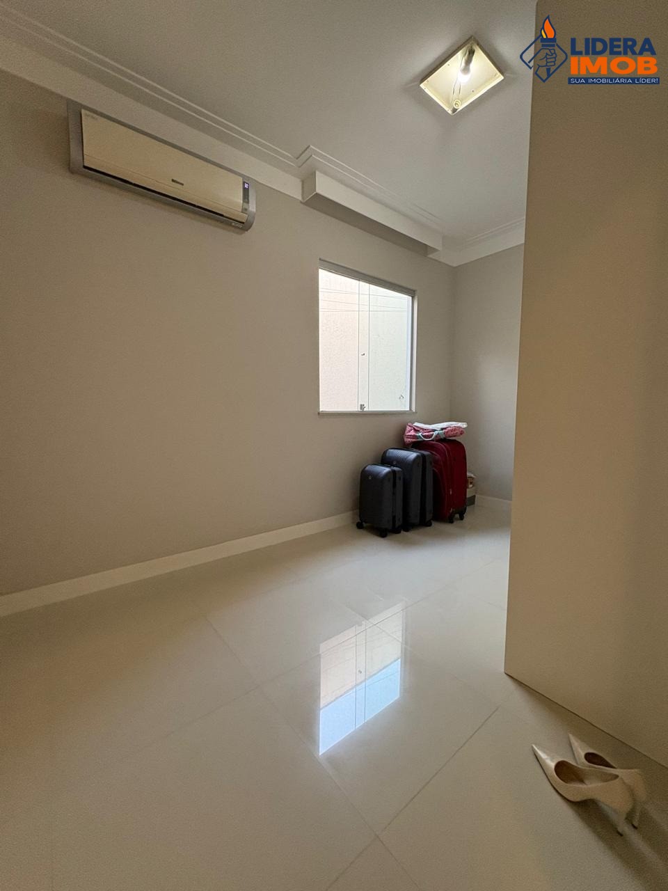 Casa, 3 quartos, 205 m² - Foto 11