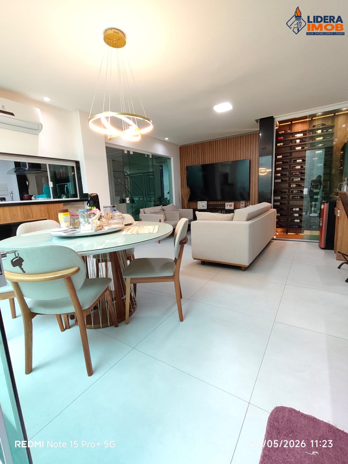 Casa, 3 quartos, 259 m² - Foto 1