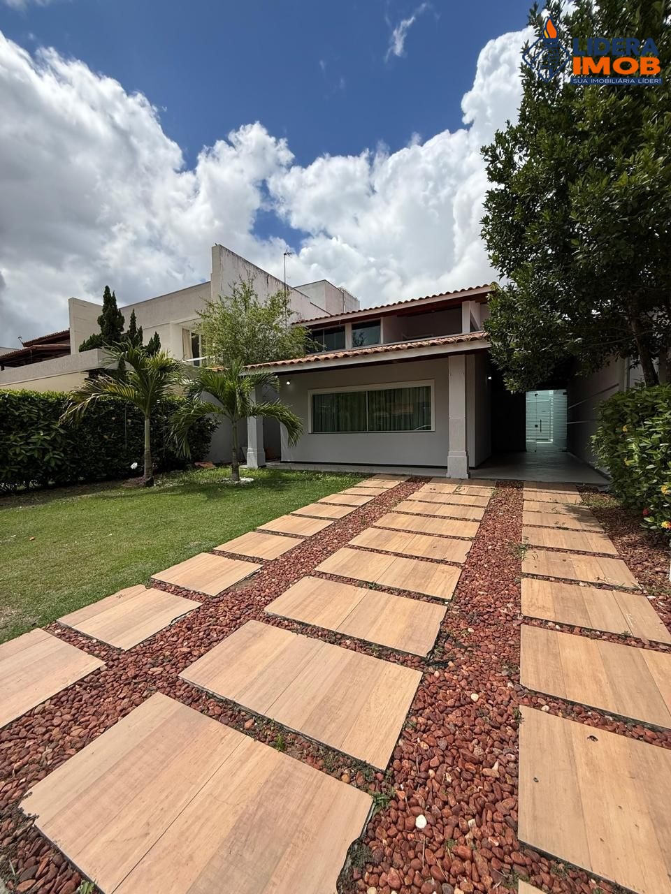 Casa, 4 quartos, 280 m² - Foto 1