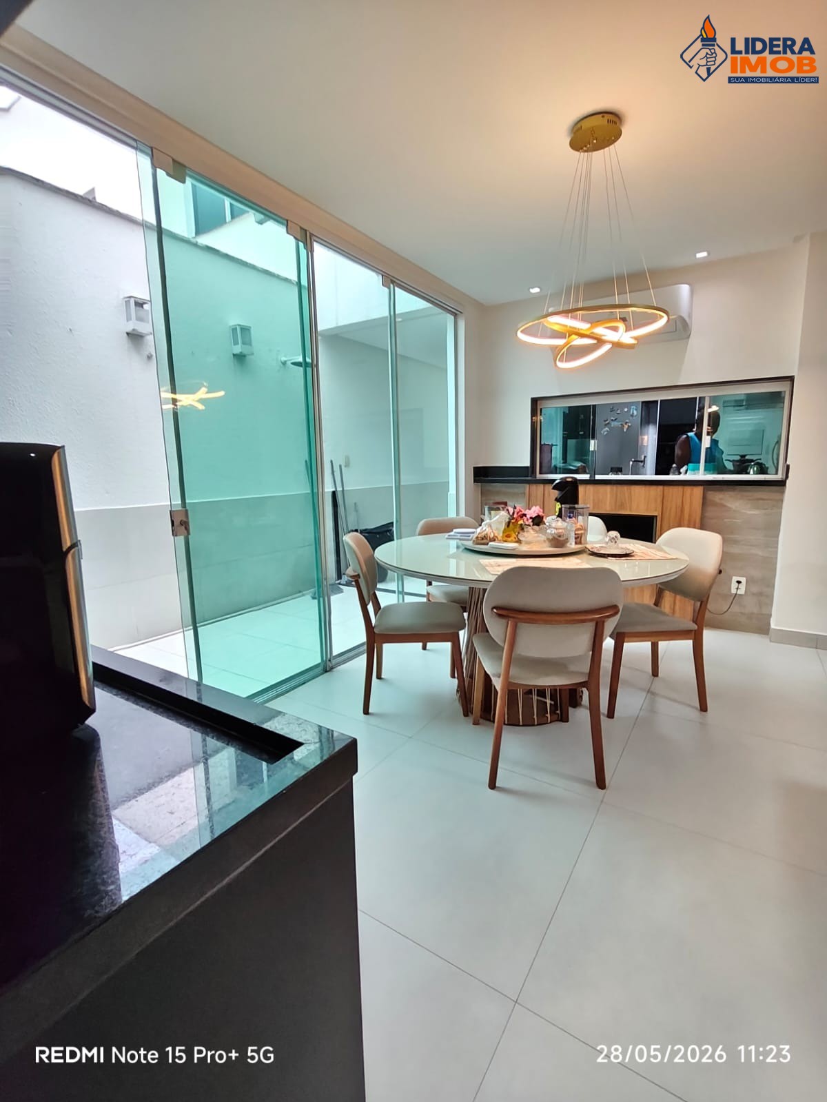 Casa, 3 quartos, 259 m² - Foto 2