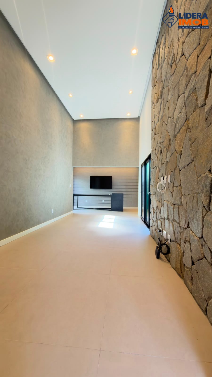 Casa, 3 quartos, 200 m² - Foto 1