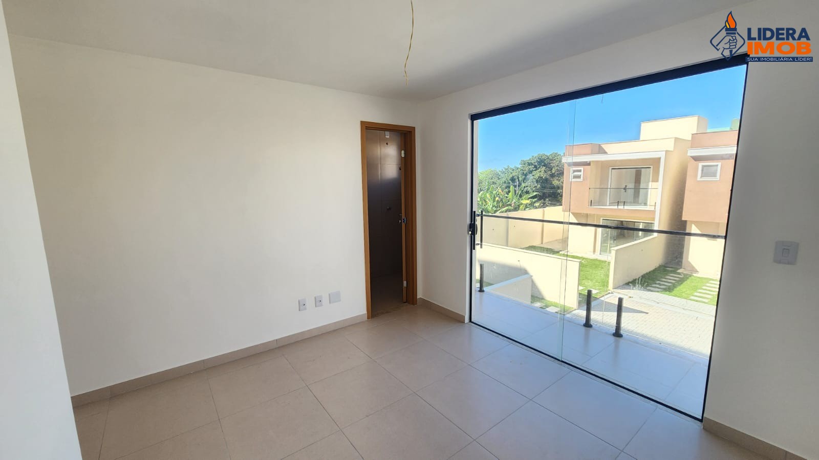 Casa, 4 quartos, 102 m² - Foto 1