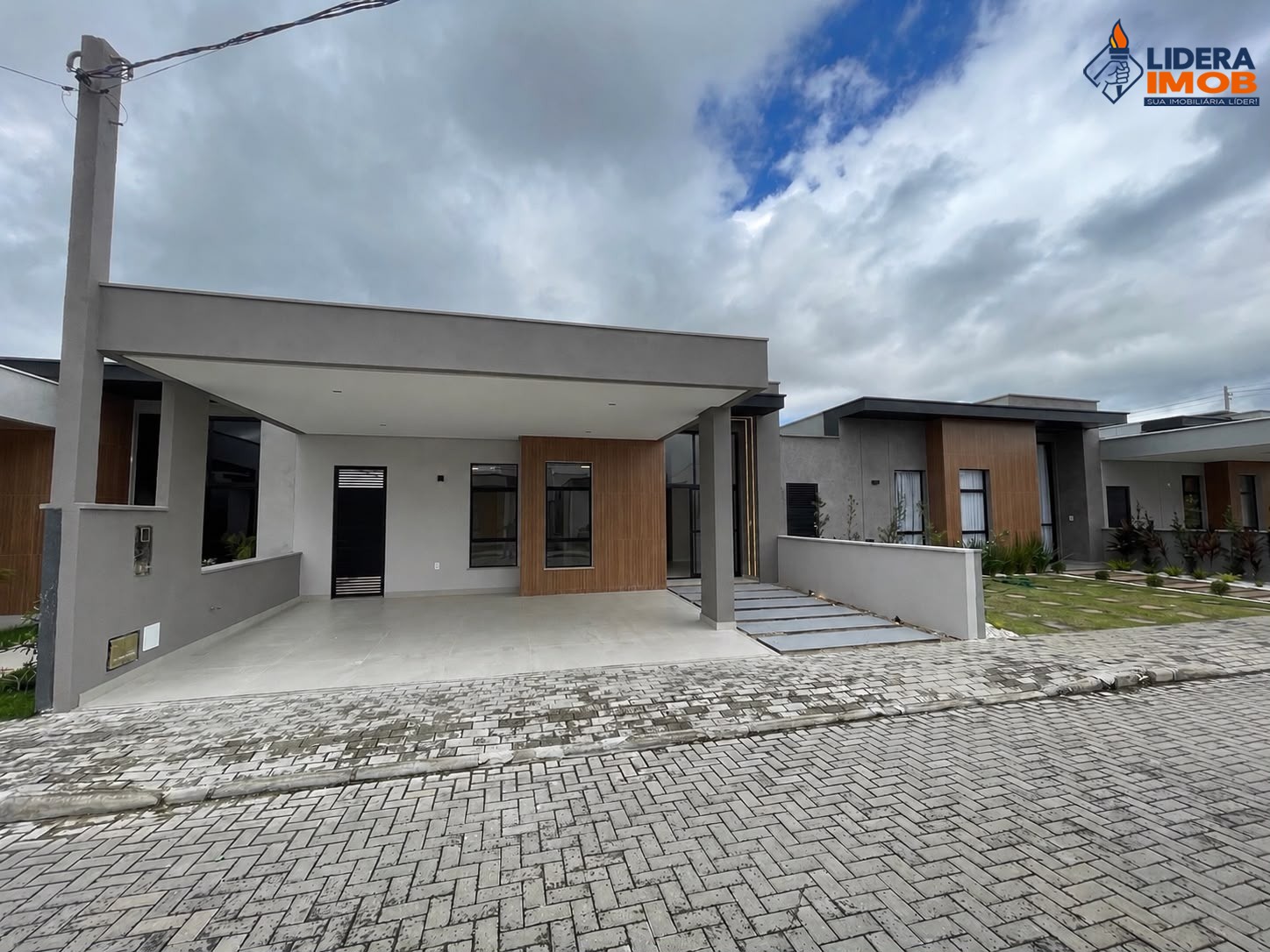 Casa, 3 quartos, 171 m² - Foto 1