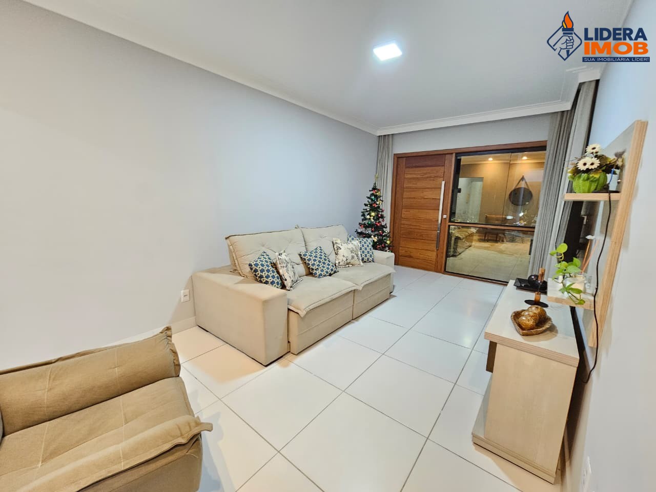 Casa, 3 quartos, 171 m² - Foto 1