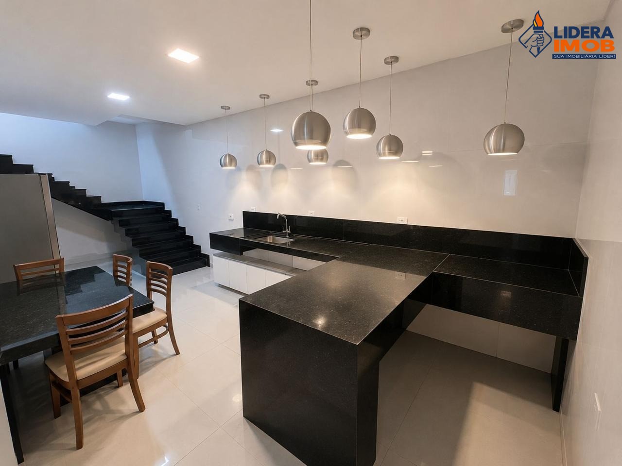 Casa, 3 quartos, 170 m² - Foto 9