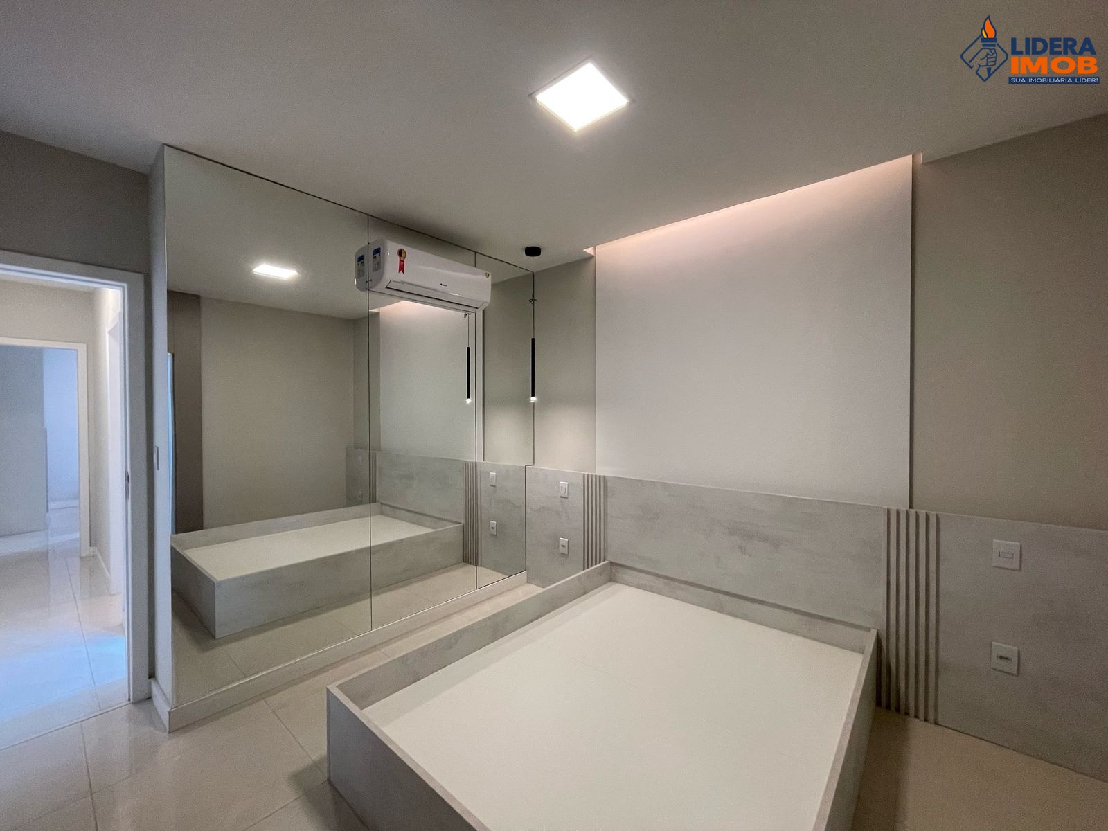 Casa, 3 quartos, 250 m² - Foto 2