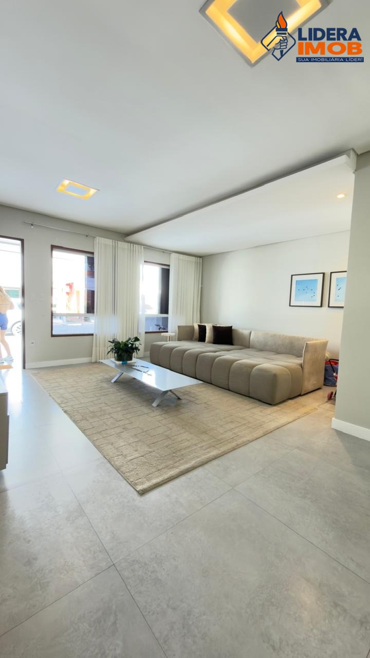 Casa, 3 quartos, 210 m² - Foto 1