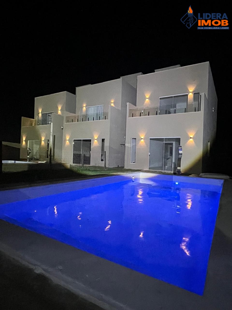 Casa, 3 quartos, 300 m² - Foto 1
